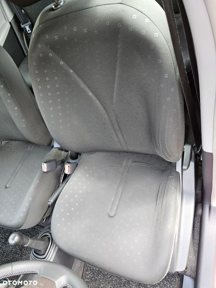 Toyota Yaris 1.0 Terra - 14