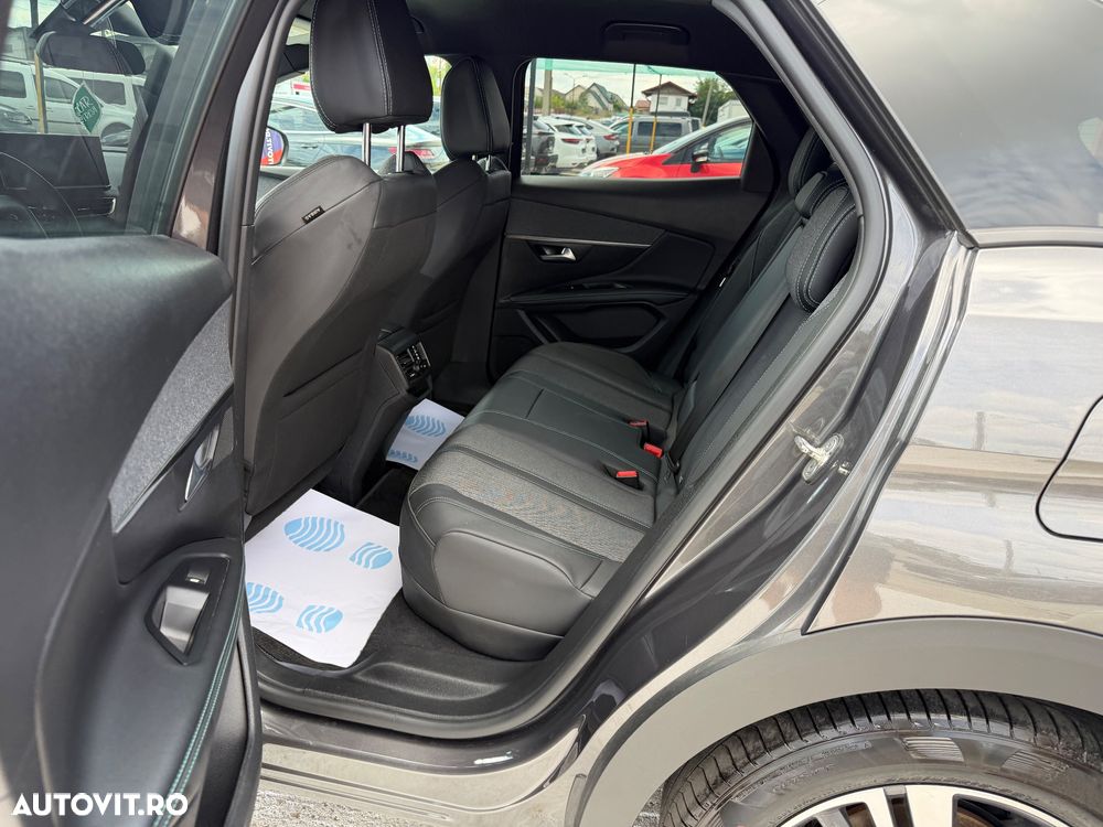 Peugeot 3008 PHEV EAT8 4X4 GT Pack - 25