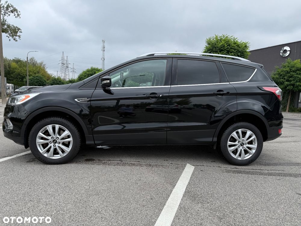Ford Kuga 1.5 EcoBoost 2x4 Titanium - 3