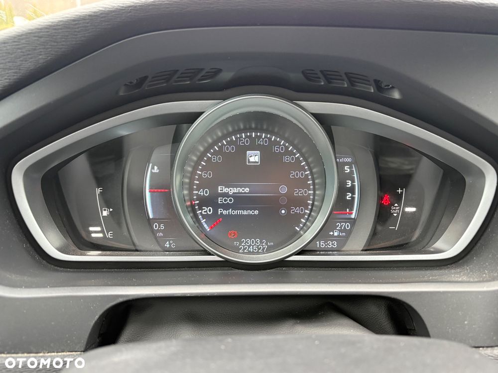 Volvo V40 D4 Drive-E Summum - 19