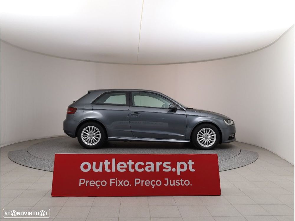 Audi A3 1.6 TDI Advance Ultra - 10