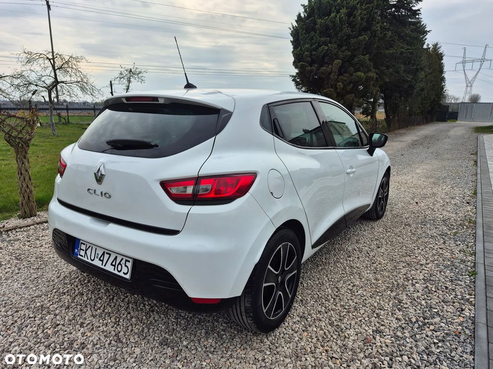 Renault Clio - 17