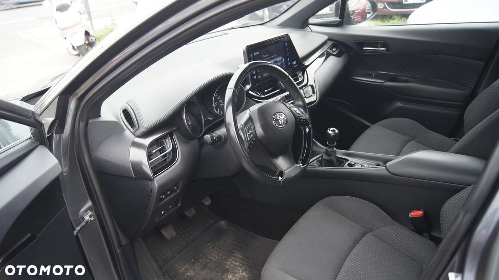 Toyota C-HR 1.2 T Dynamic - 8