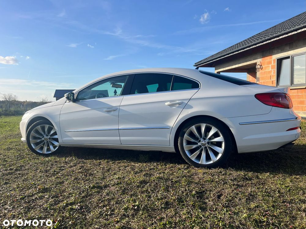 Volkswagen Passat CC - 2