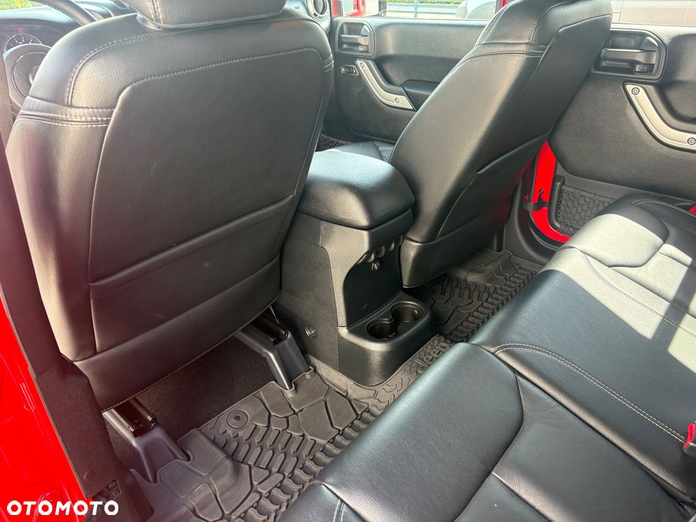 Jeep Wrangler 3.6 Unlim Sahara - 15