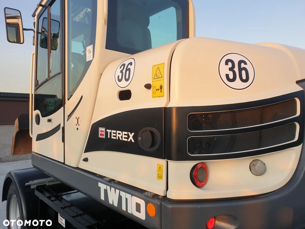 Terex TW 110 ROTOTILT/SZCZYPCE 3-ŁYŻKI SPROWADZONY PIĘKNY STAN - 6