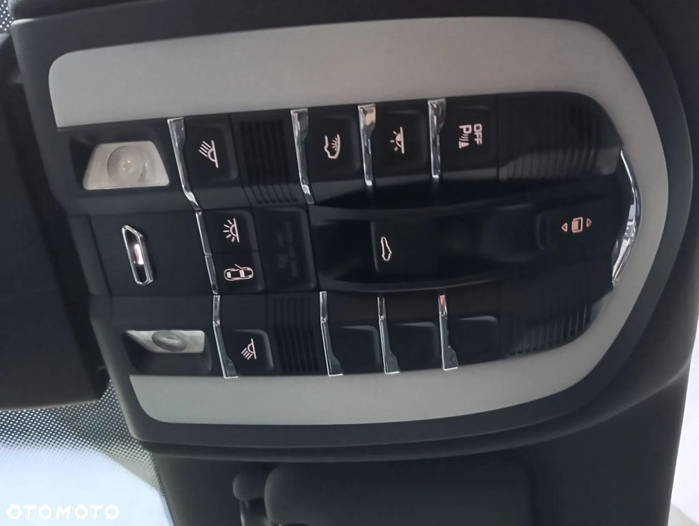 Porsche Cayenne Diesel Platinum Edition - 25