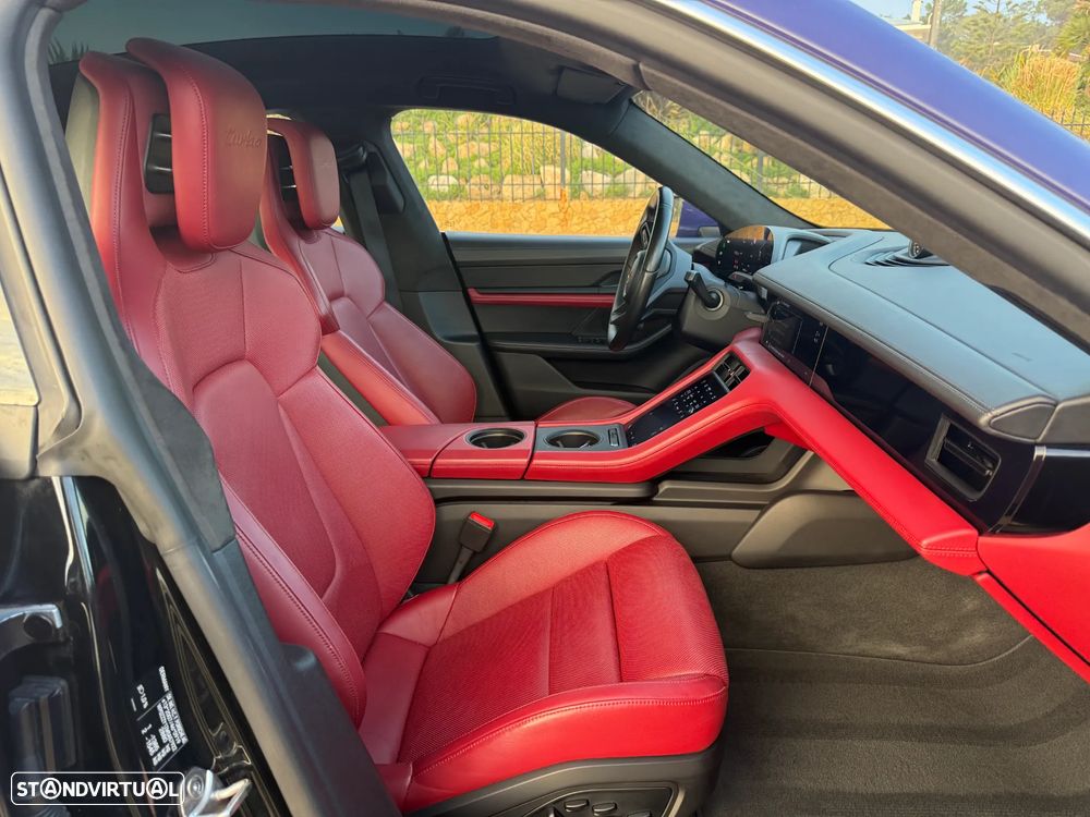 Porsche Taycan Turbo - 9