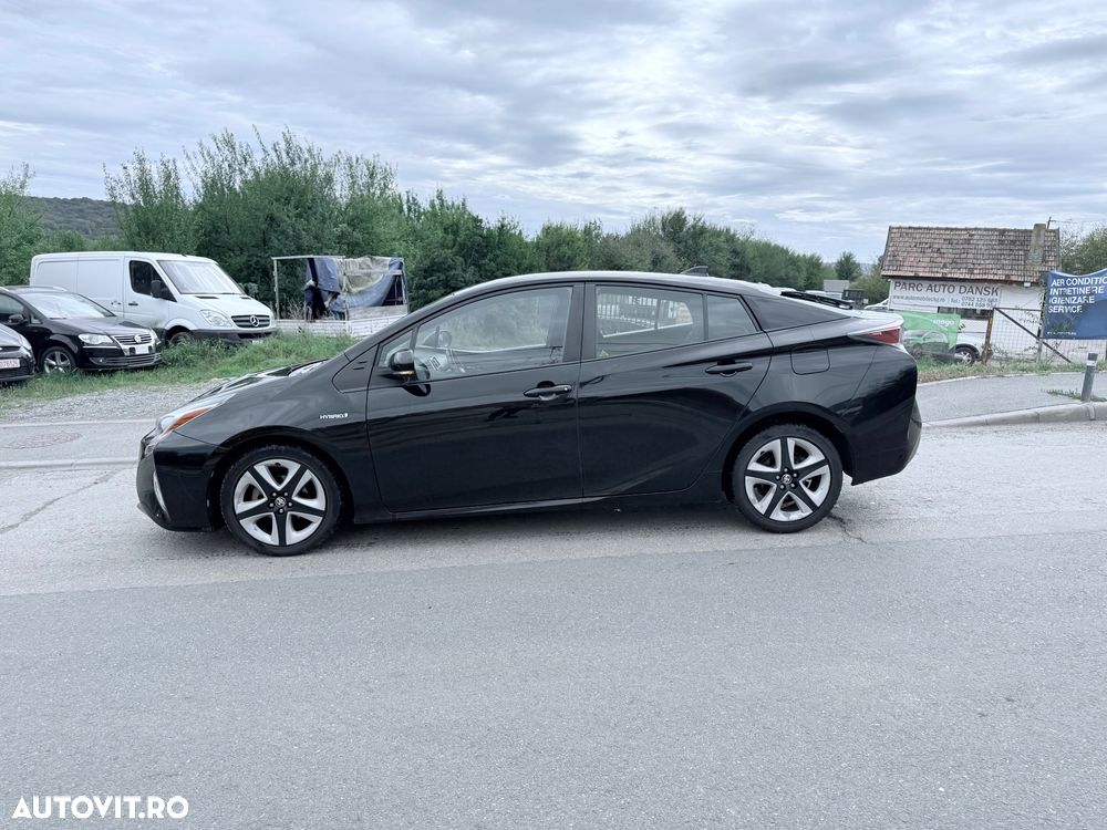 Toyota Prius 1.8 HSD Exclusive Plus - 1