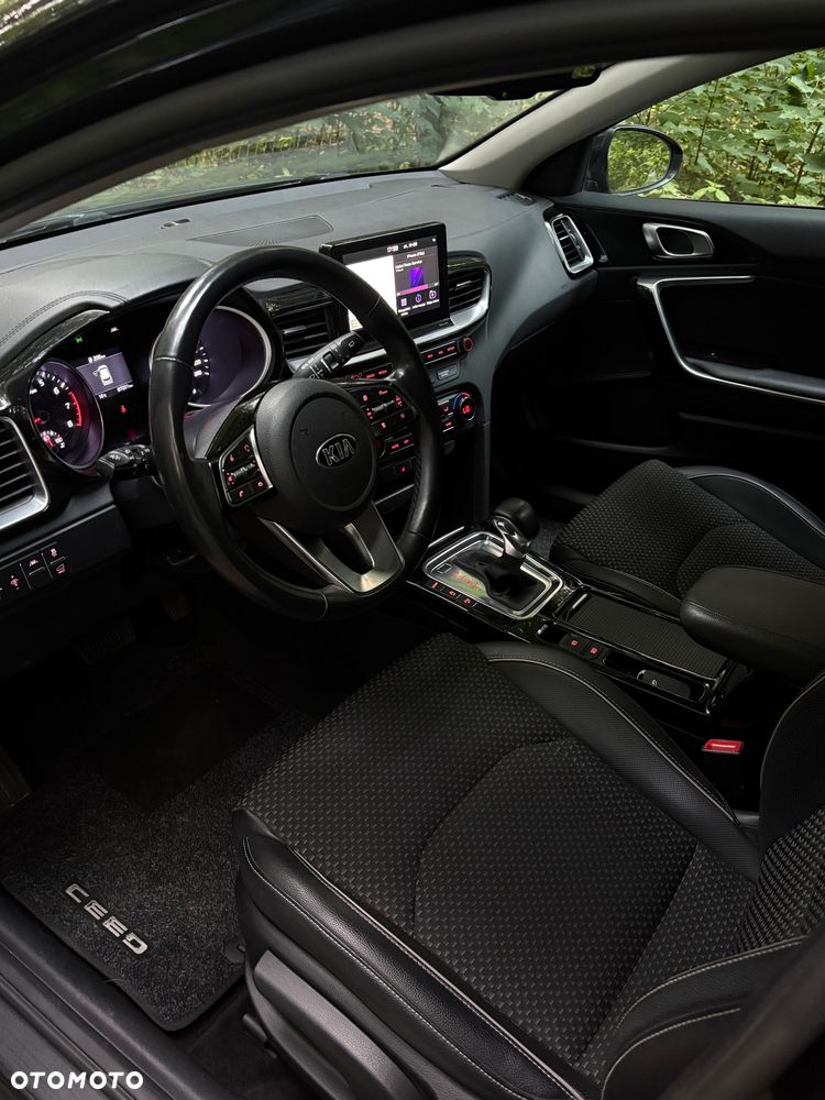 Kia Ceed 1.4 T-GDI L Business Line Plus DCT - 12