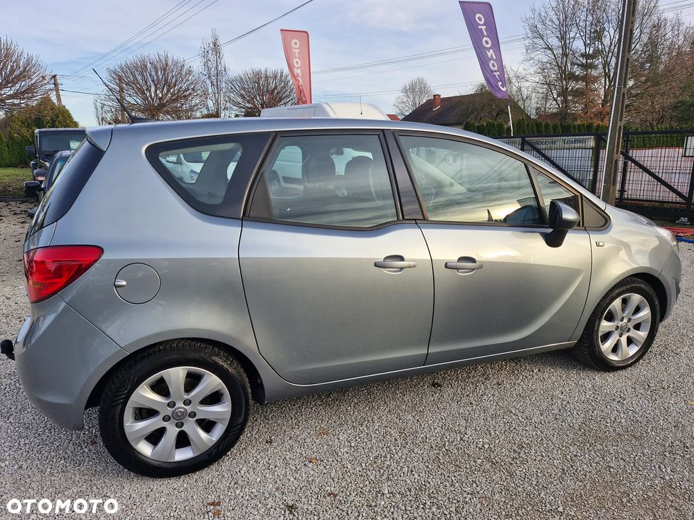 Opel Meriva - 10