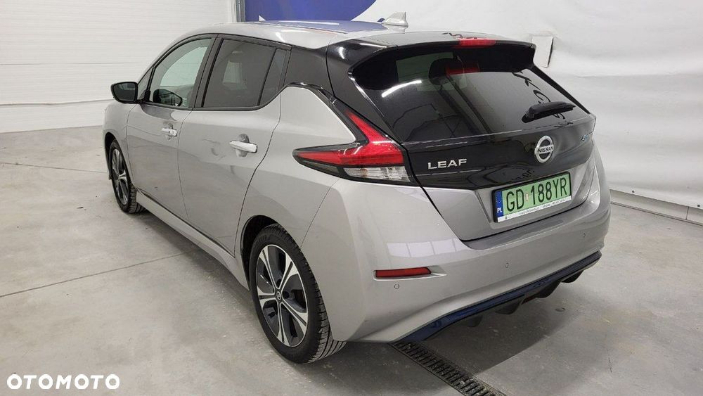 Nissan Leaf - 8