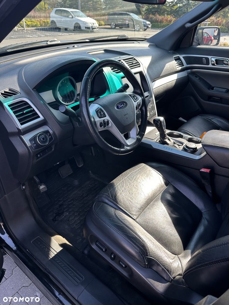 Ford Explorer - 13