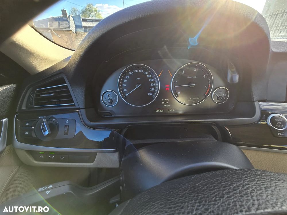 BMW Seria 5 530d xDrive - 8