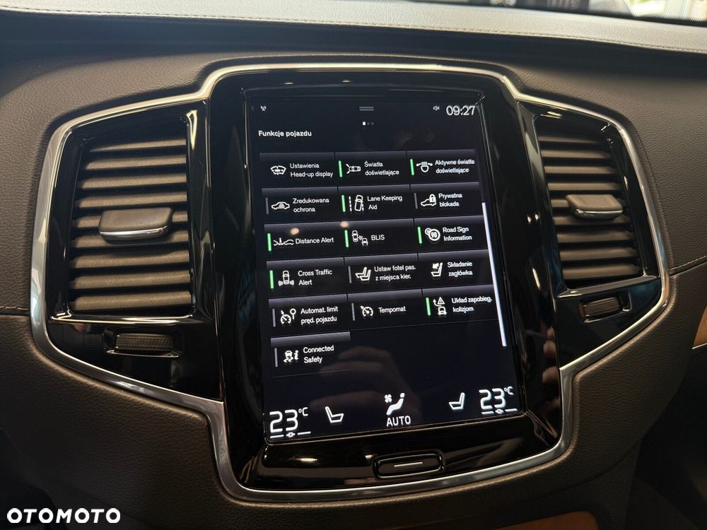 Volvo XC 90 - 35