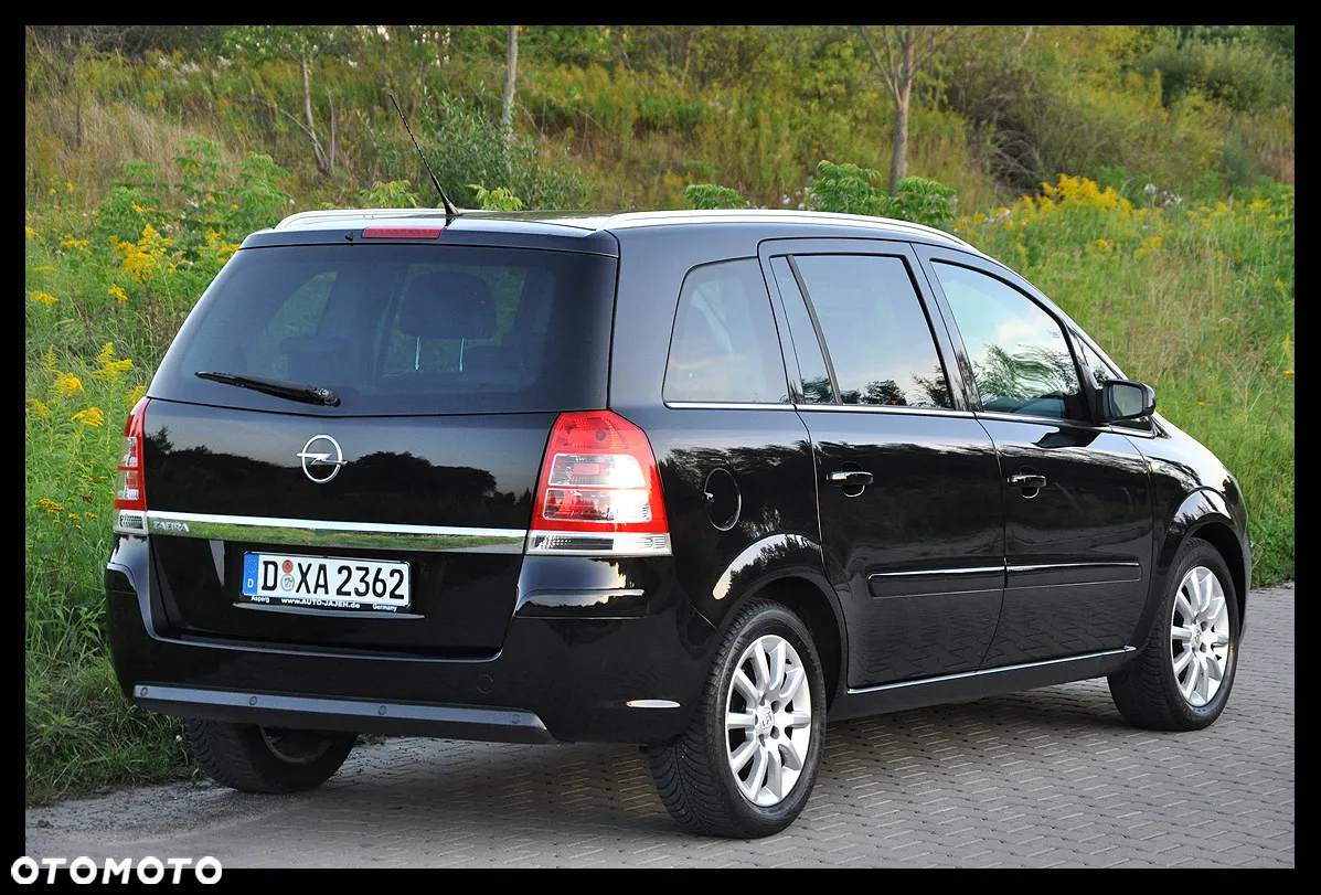 Opel Zafira 1.8 Cosmo - 16