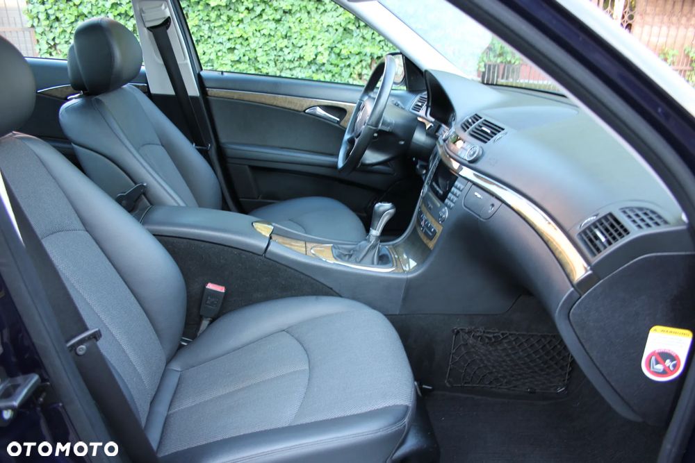 Mercedes-Benz Klasa E 200 Kompressor Avantgarde - 21