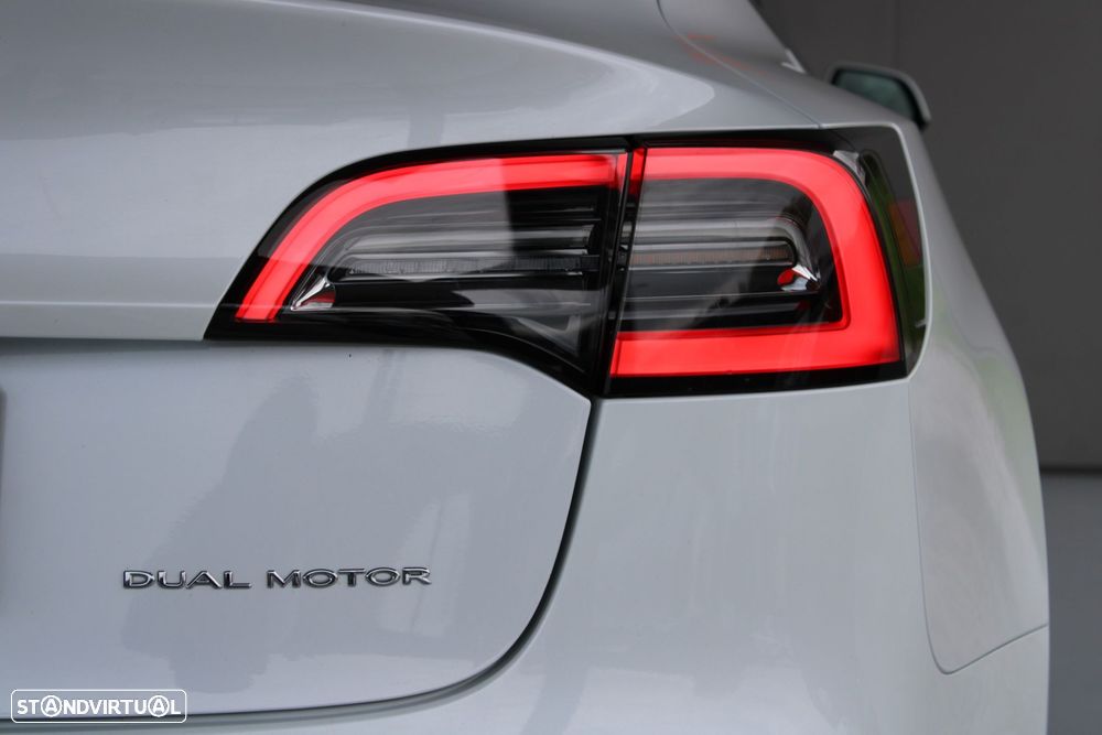 Tesla Model 3 Long Range AWD Dual Motor - 22
