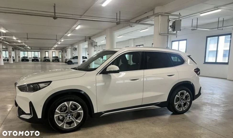 BMW X1 sDrive18i xLine - 4