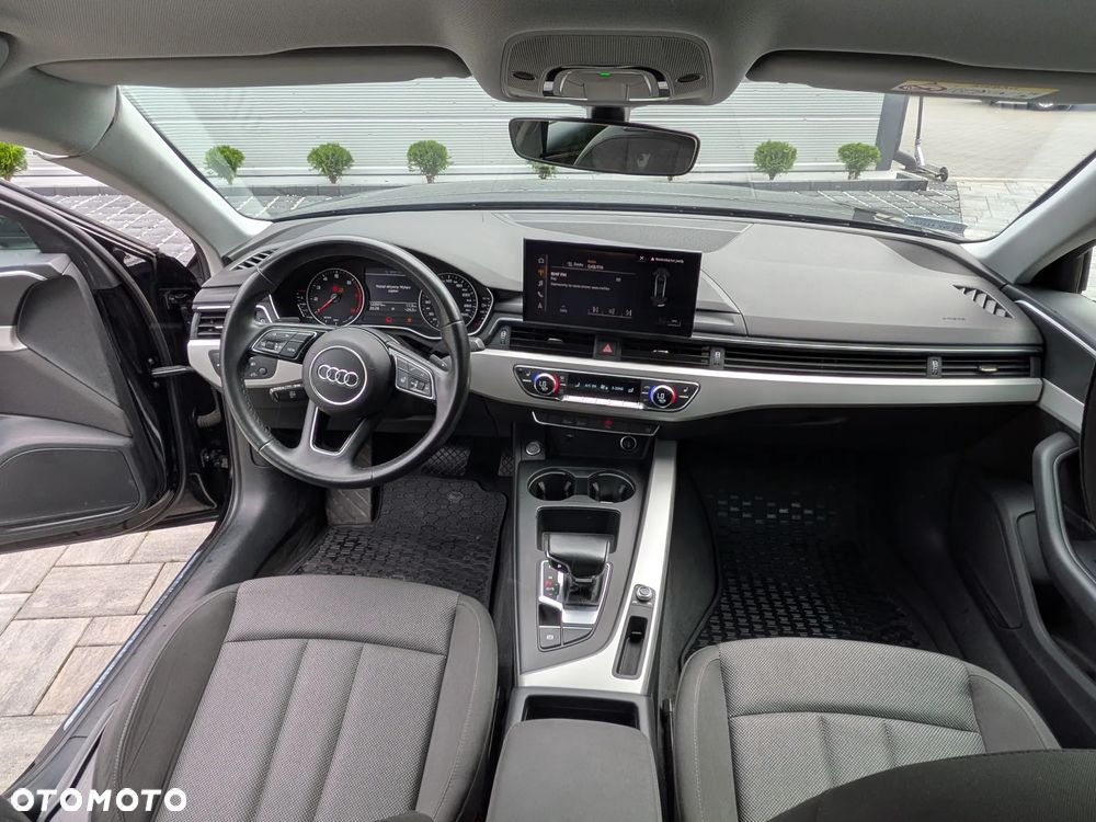 Audi A4 Limousine 35 TFSI mHEV Advanced S tronic - 5