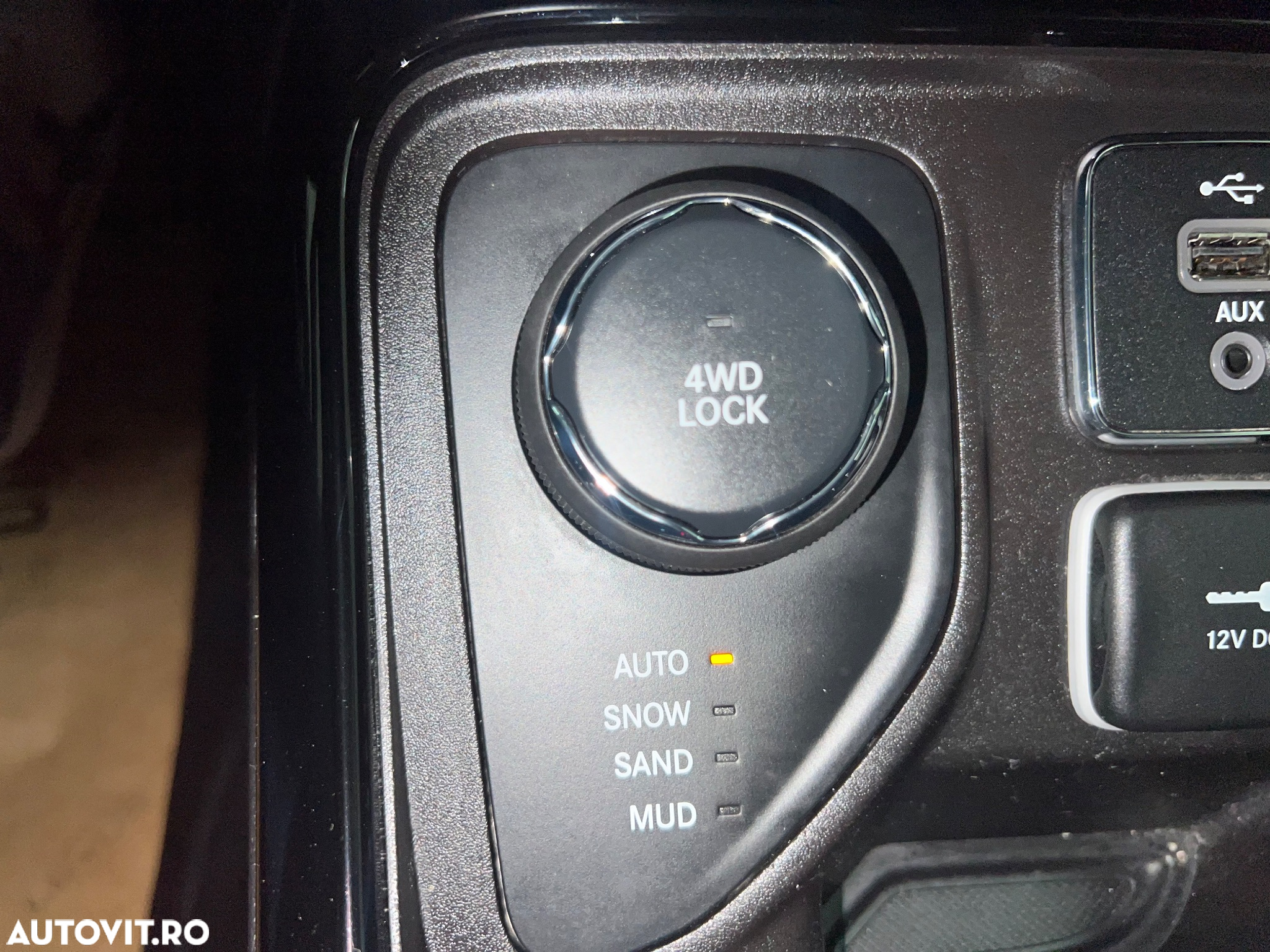 Jeep Compass 2.0 M-Jet 4x4 AT Limited - 32