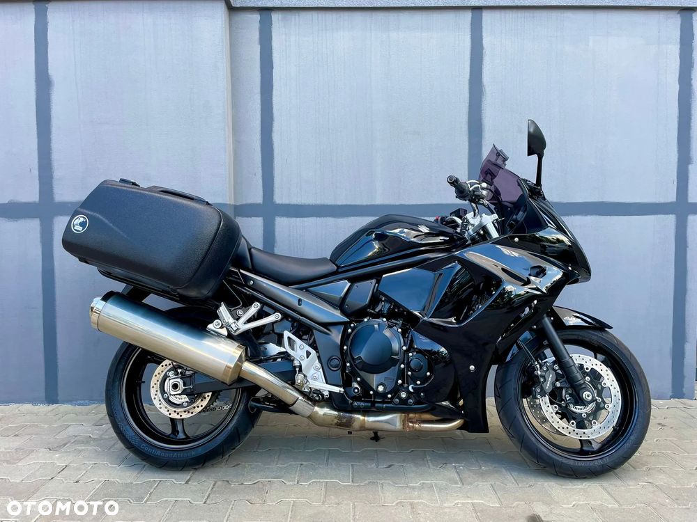 Suzuki GSX - 3