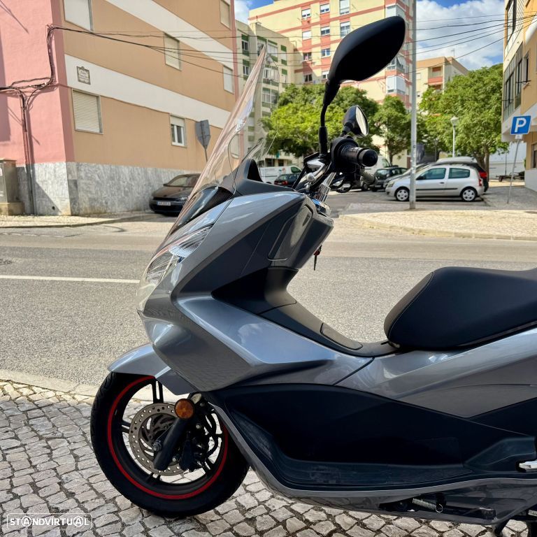 Honda PCX125 - 6