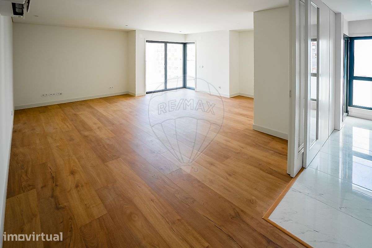 Apartamento T2 para arrendamento - Grande imagem: 2/11
