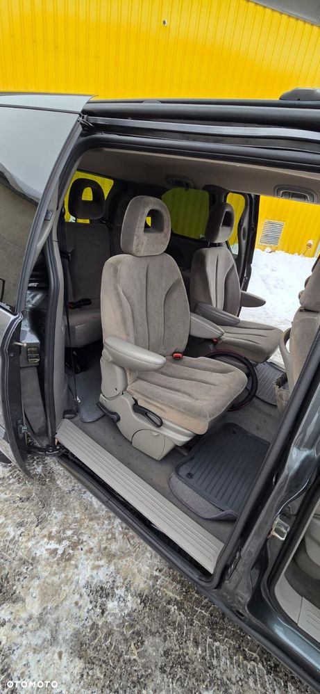 Chrysler Voyager 2.5L CRD SE - 12