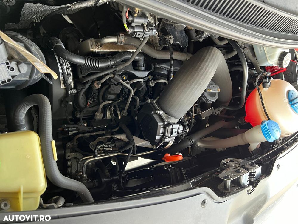Volkswagen Transporter - 22