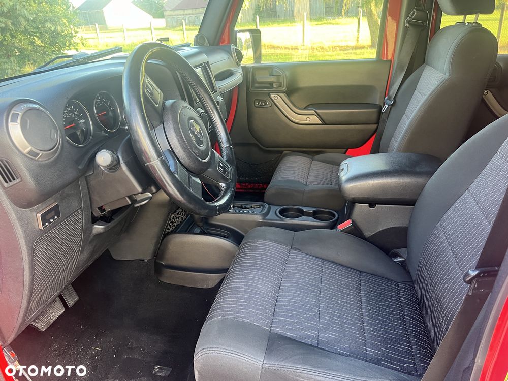Jeep Wrangler - 5