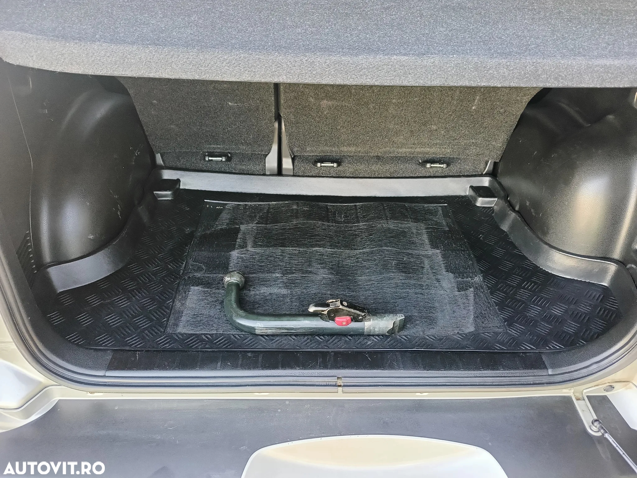 Suzuki Grand Vitara 1.9 DDiS Comfort - 7