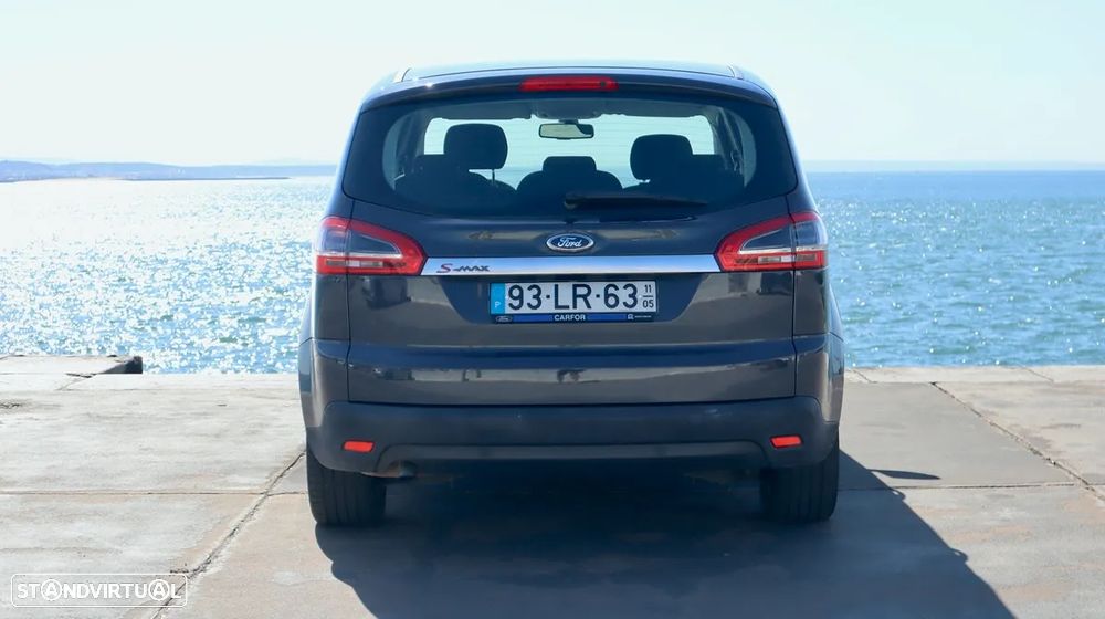 Ford S-Max 2.0 TDCi Titanium 7L - 14