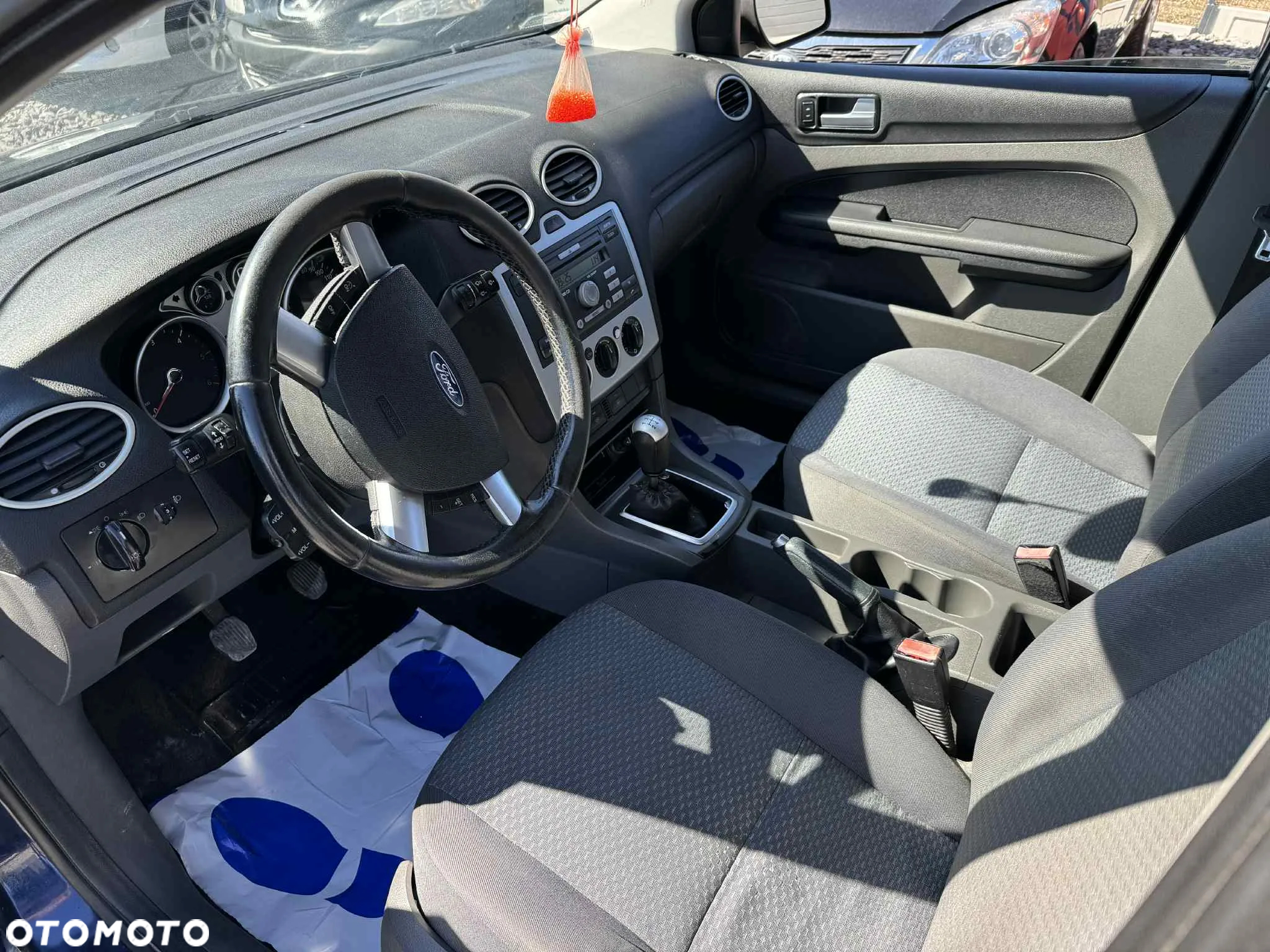 Ford Focus 1.6 TDCi Ambiente - 8