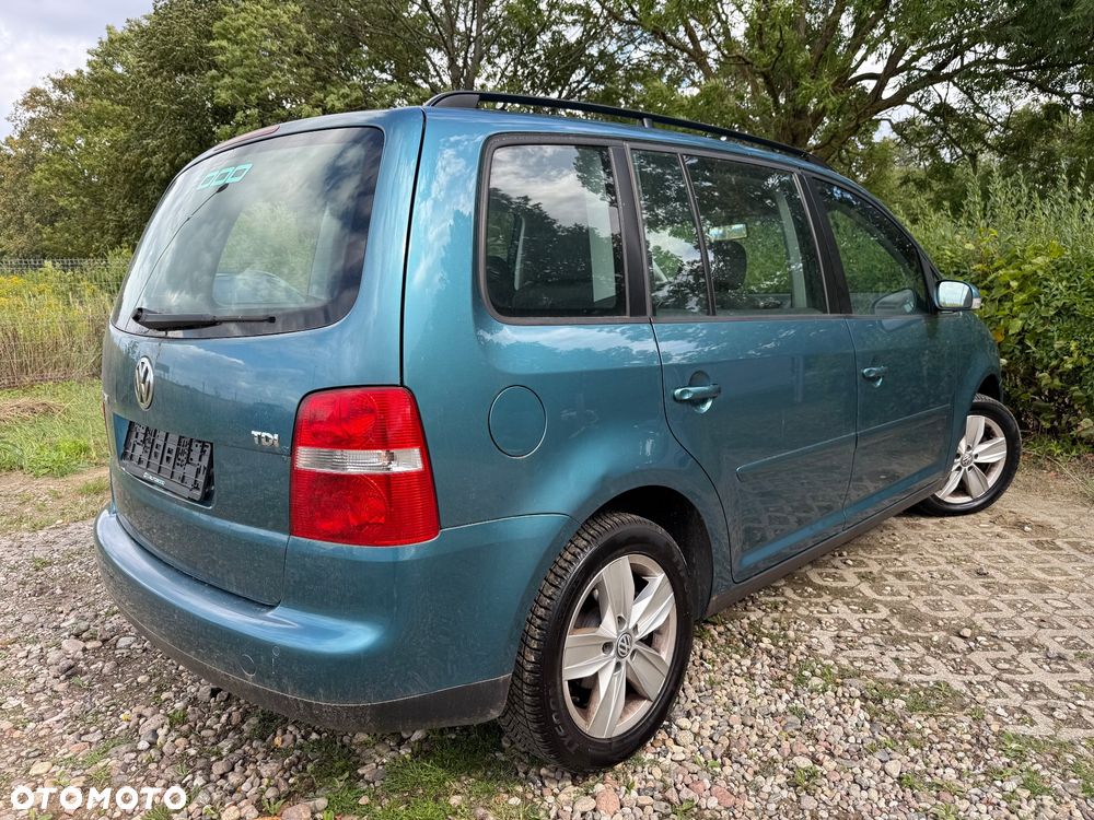Volkswagen Touran 1.9 TDI DSG Trendline - 6