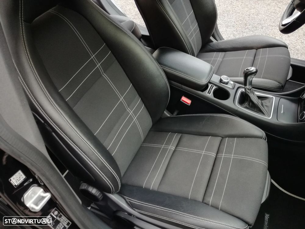 Mercedes-Benz CLA 180 CDI Urban - 15