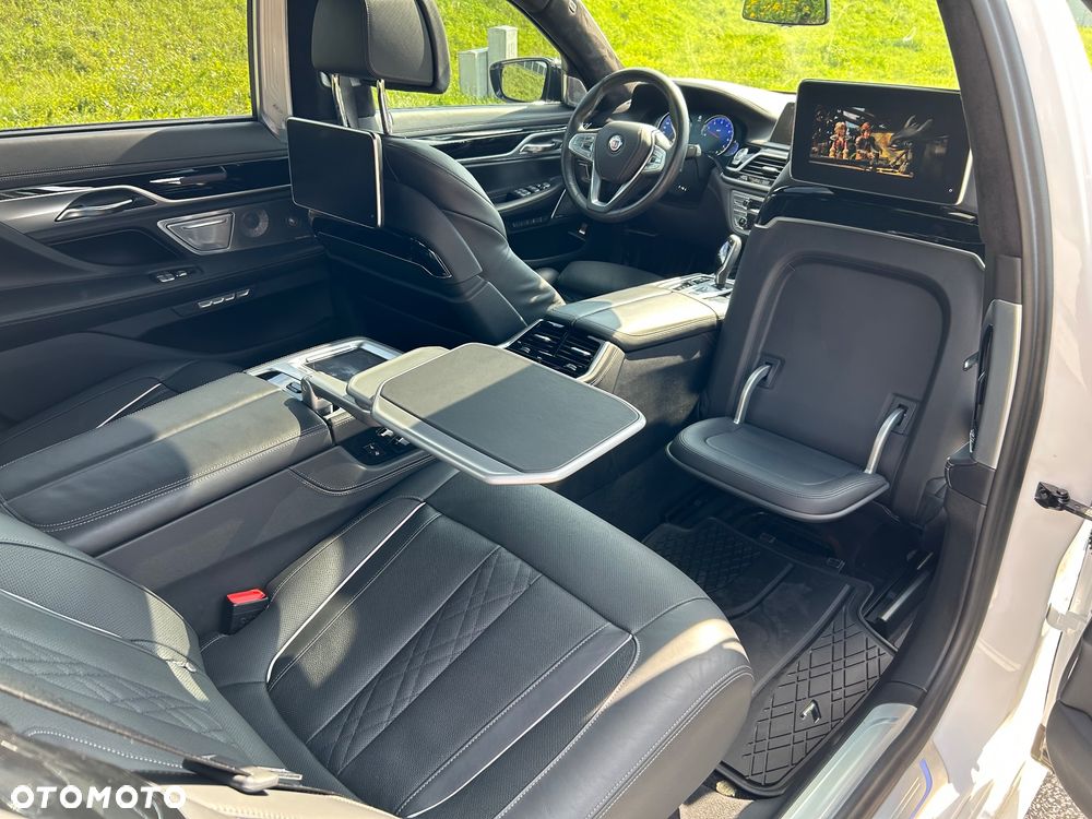 BMW-ALPINA B7 Biturbo - 9