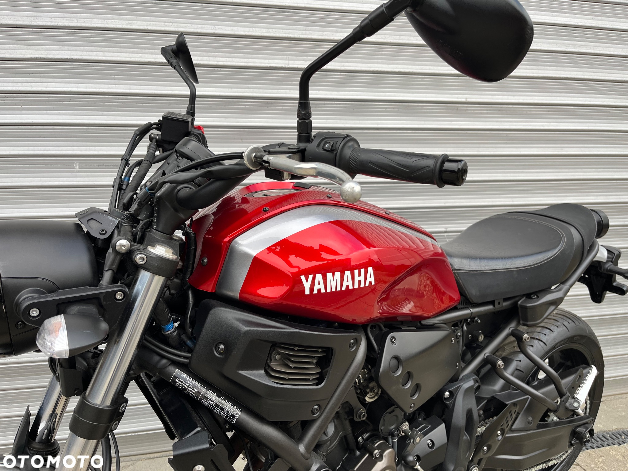 Yamaha XSR - 25