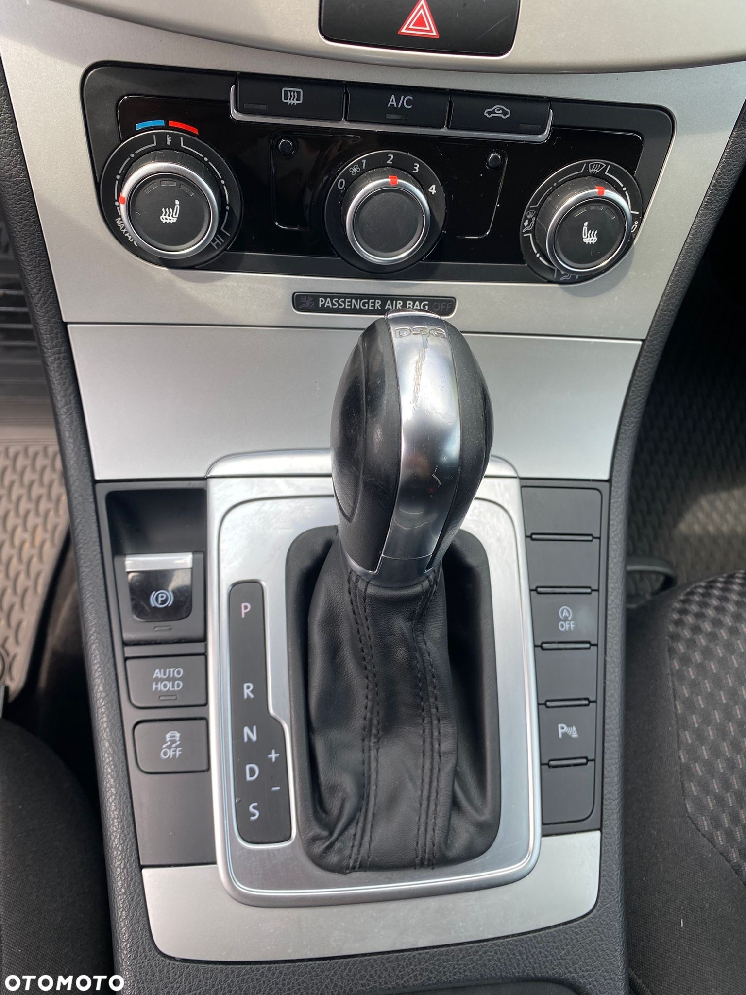 Volkswagen Passat 2.0 TDI Edition 40 DSG - 21