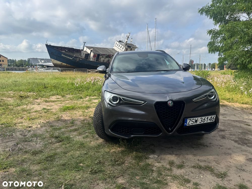 Alfa Romeo Stelvio 2.0 Turbo 16V AT8-Q4 Super - 11
