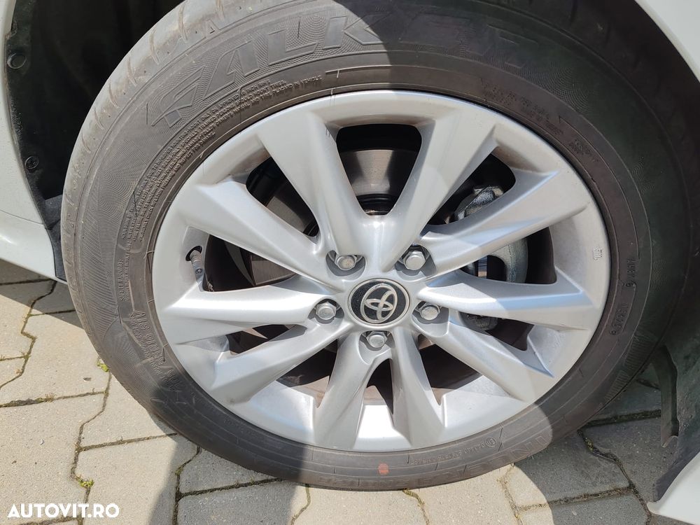 Toyota Corolla Sedan 1.8 HSD Business - 22