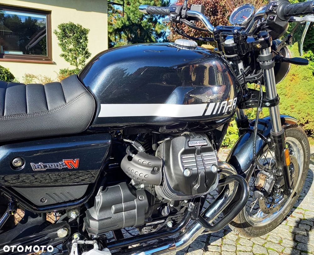 Moto Guzzi V7 - 4