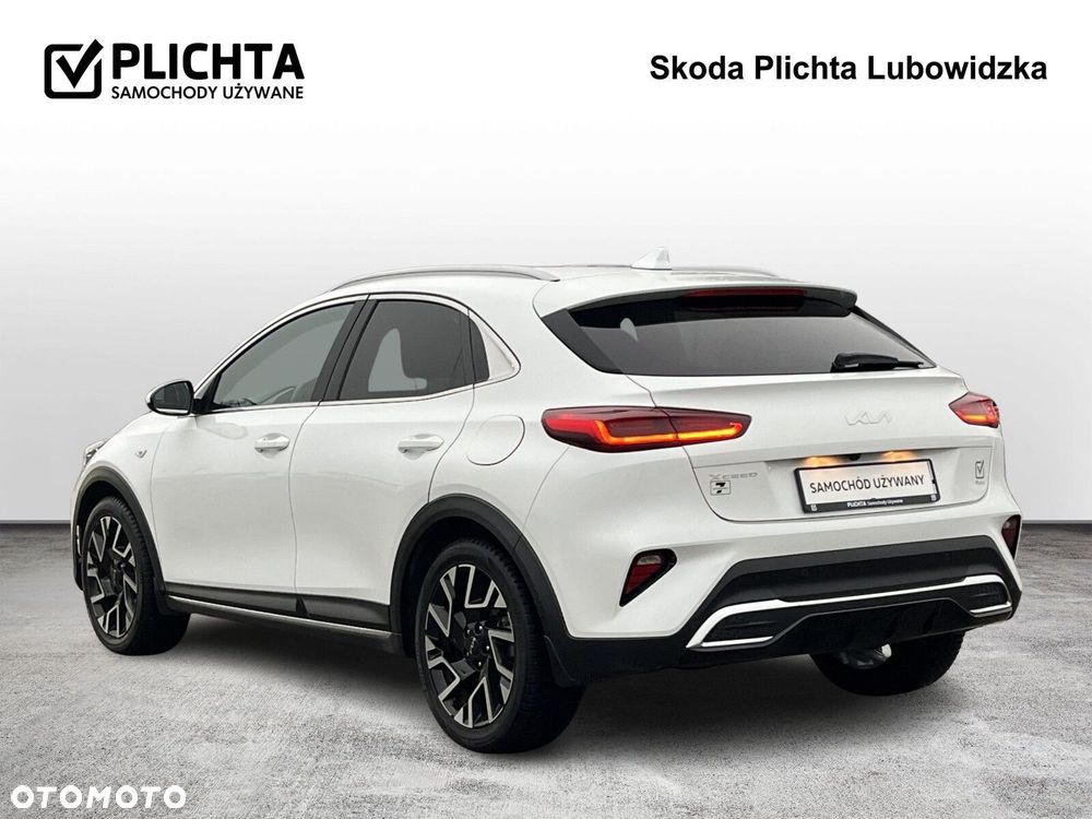 Kia XCeed 1.5 T-GDI M - 3