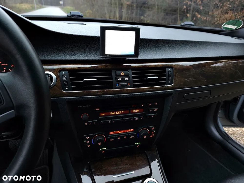 BMW Seria 3 320i - 34