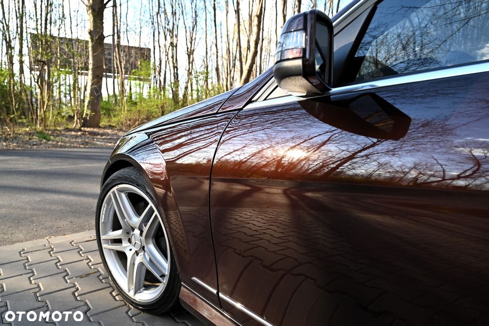 Mercedes-Benz Klasa C 350 BlueEff 4-Matic Avantgarde - 18