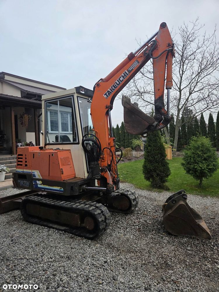 Takeuchi TB 26 - 1