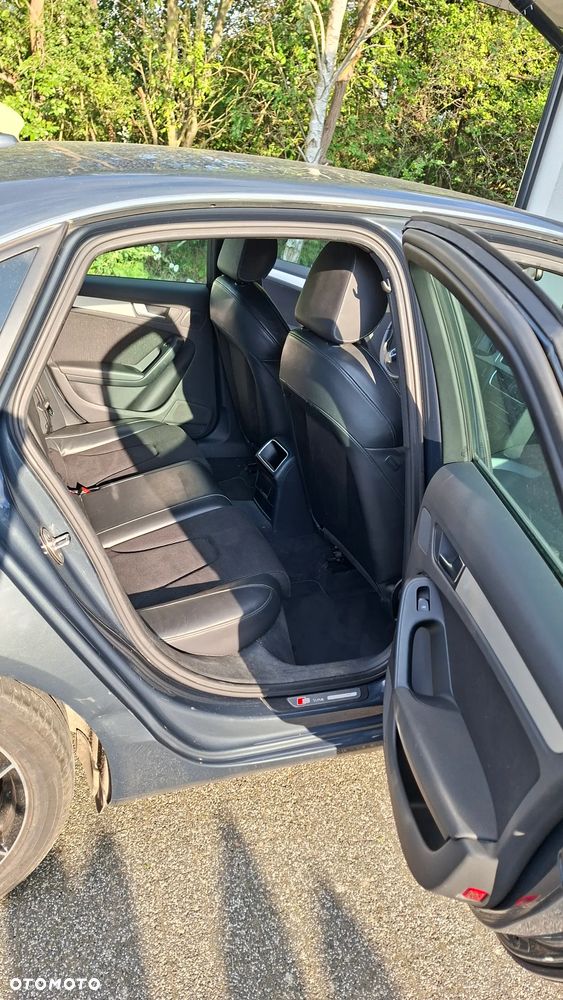 Audi A4 Limousine 1.8 TFSI S line Sportpaket - 27