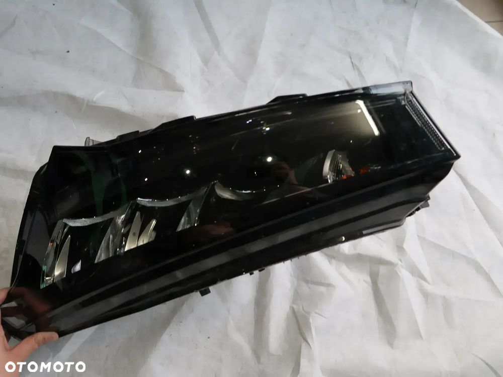 Lampa przednia Skoda 5LB 941 015 - 1