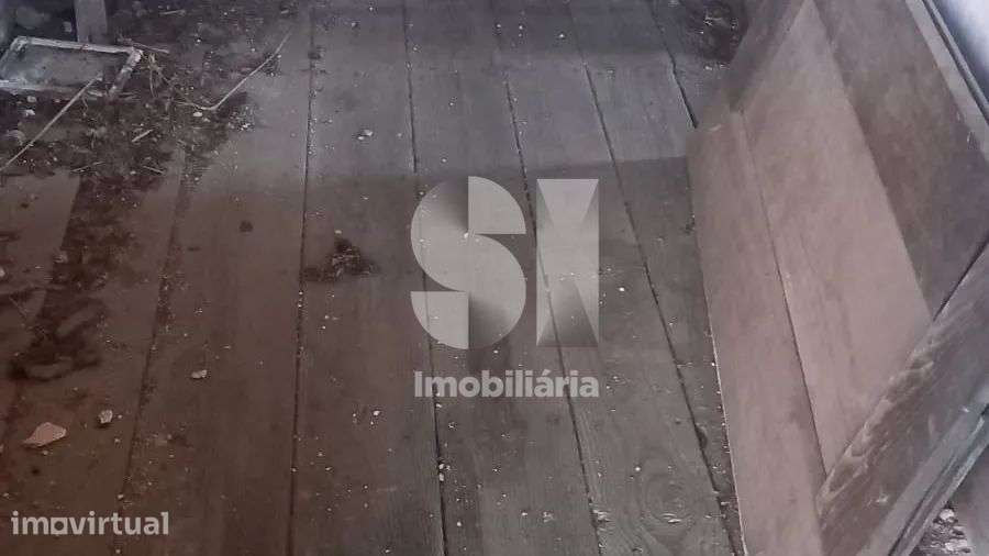 Moradia para Restaurar T2 - Grande imagem: 2/10