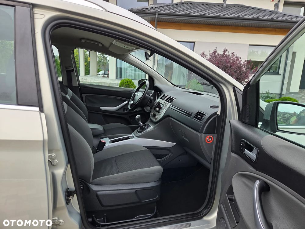Ford Kuga 2.0 TDCi 4x4 Titanium - 19